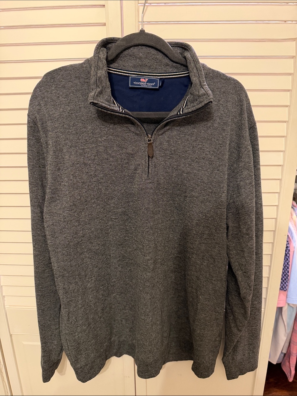 Vineyard Vines Men's Dark Gray Quarter-Zip Pullover